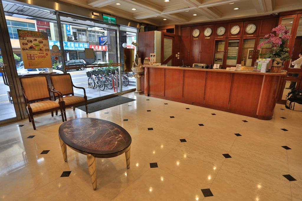 Cambridge Tainan Hotel Dış mekan fotoğraf