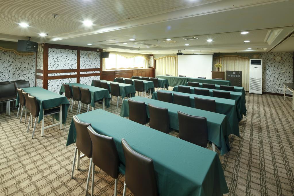 Cambridge Tainan Hotel Dış mekan fotoğraf