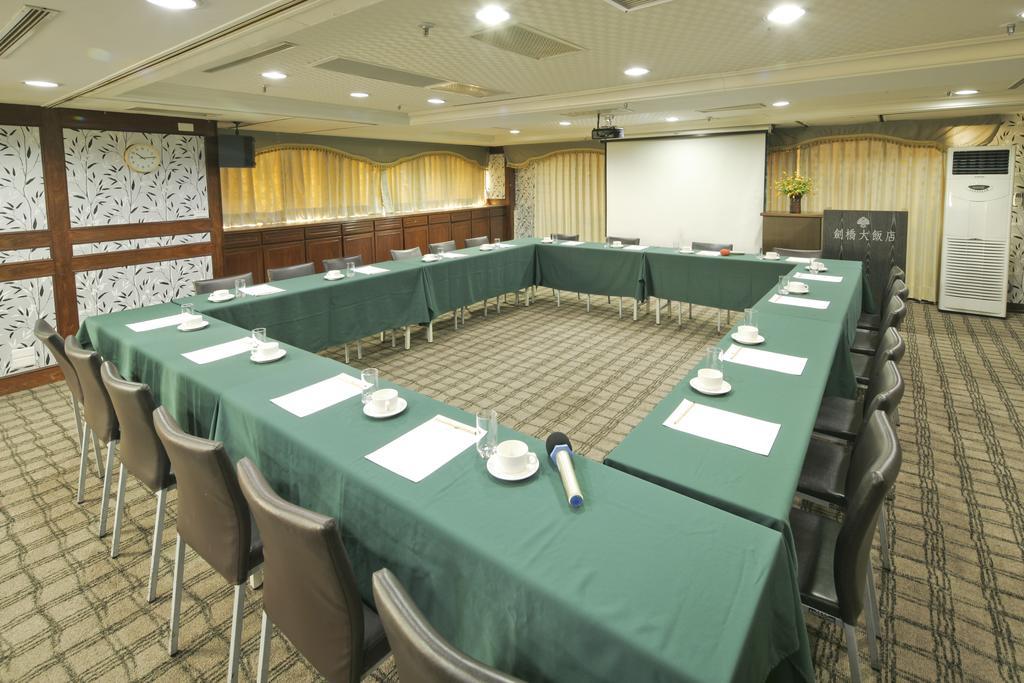 Cambridge Tainan Hotel Dış mekan fotoğraf
