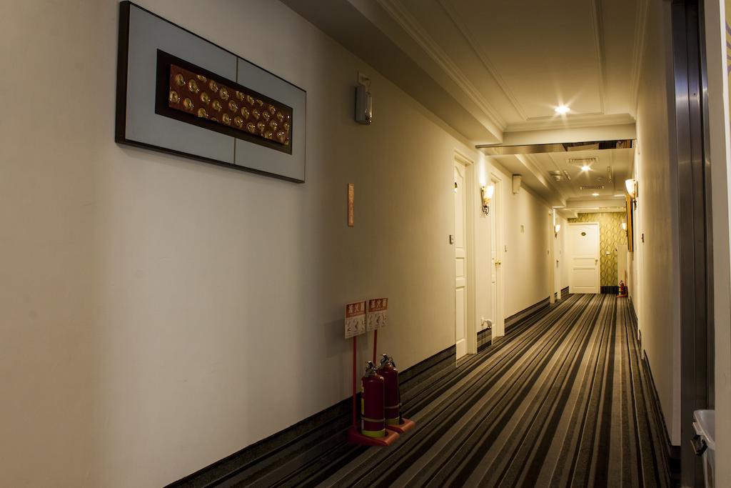 Cambridge Tainan Hotel Dış mekan fotoğraf