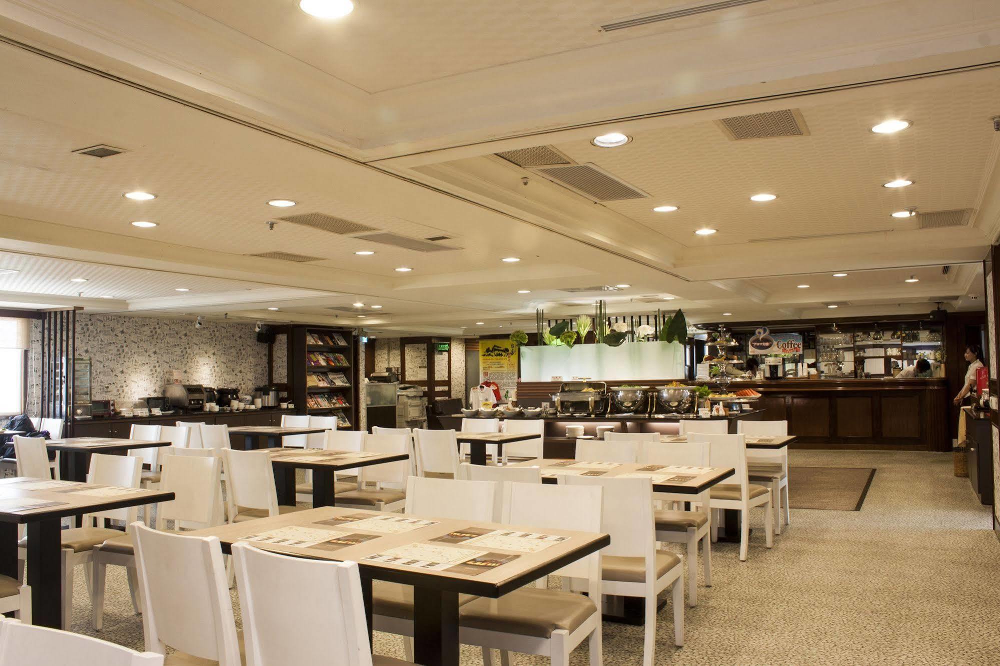 Cambridge Tainan Hotel Dış mekan fotoğraf