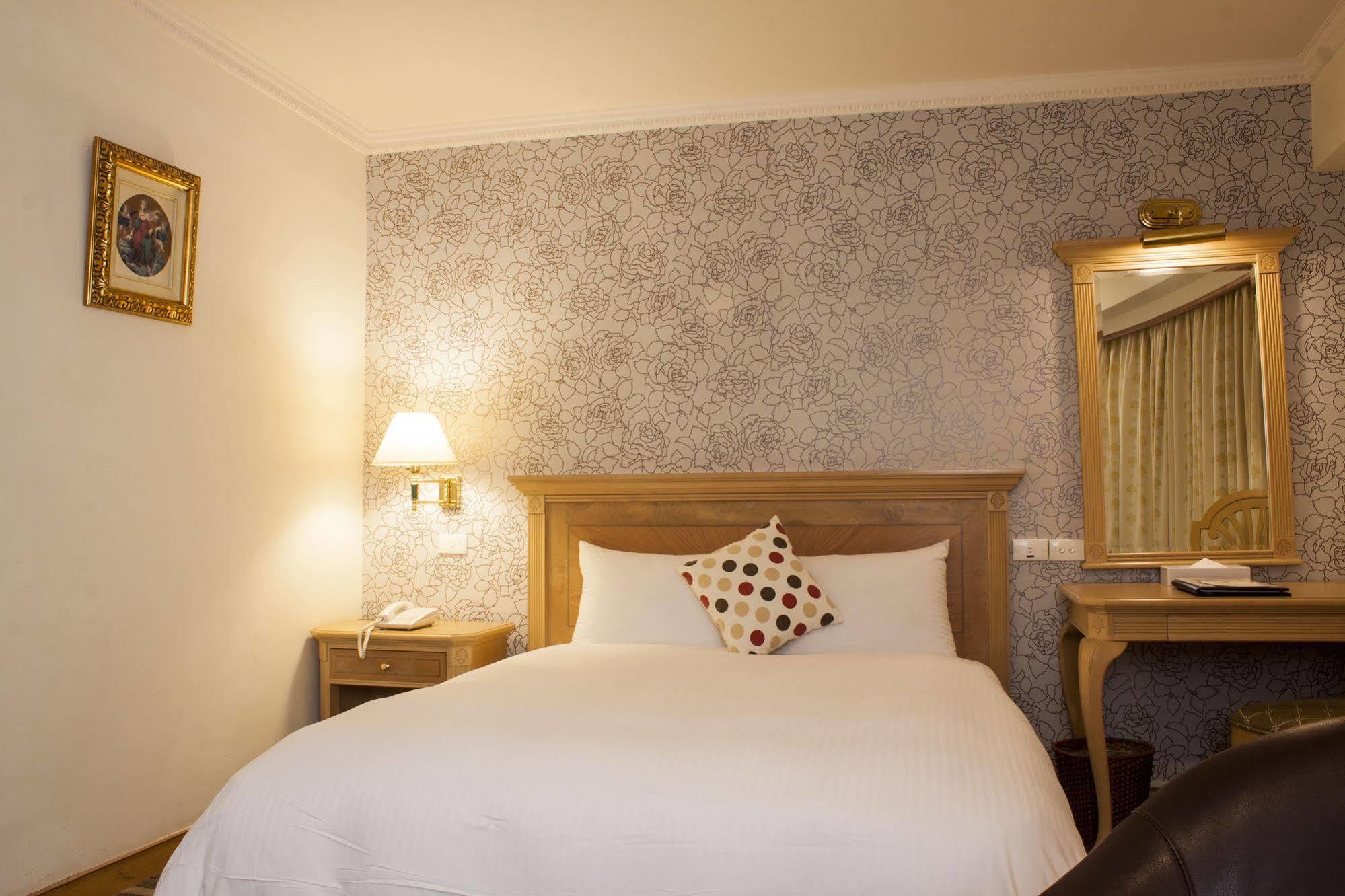 Cambridge Tainan Hotel Dış mekan fotoğraf