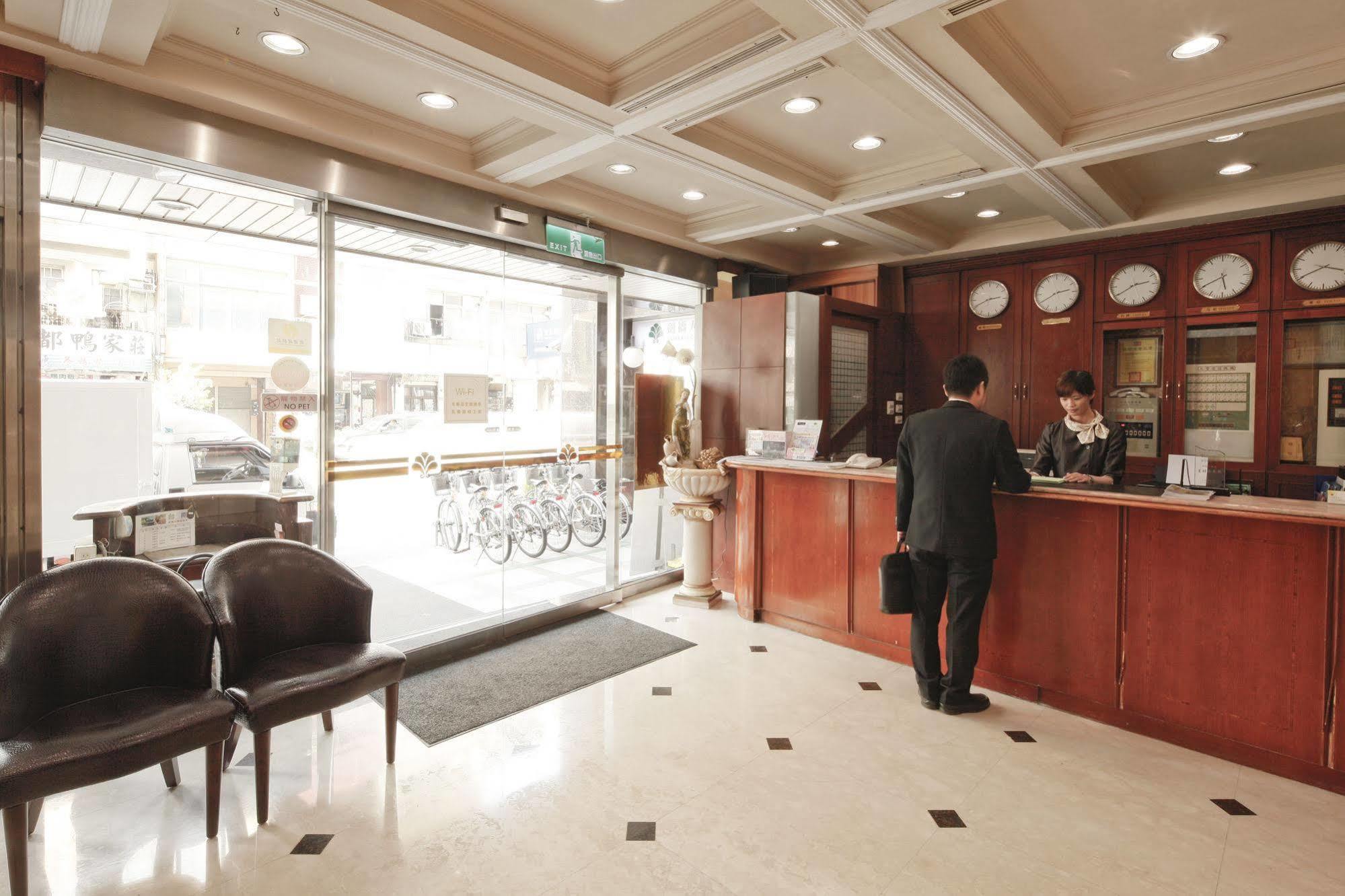 Cambridge Tainan Hotel Dış mekan fotoğraf